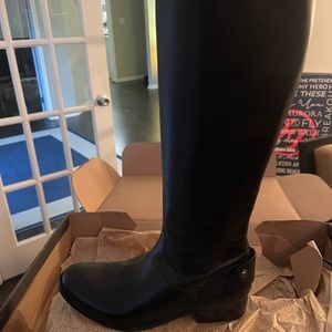 Frye Black Melissa Button Back Zip Size 10